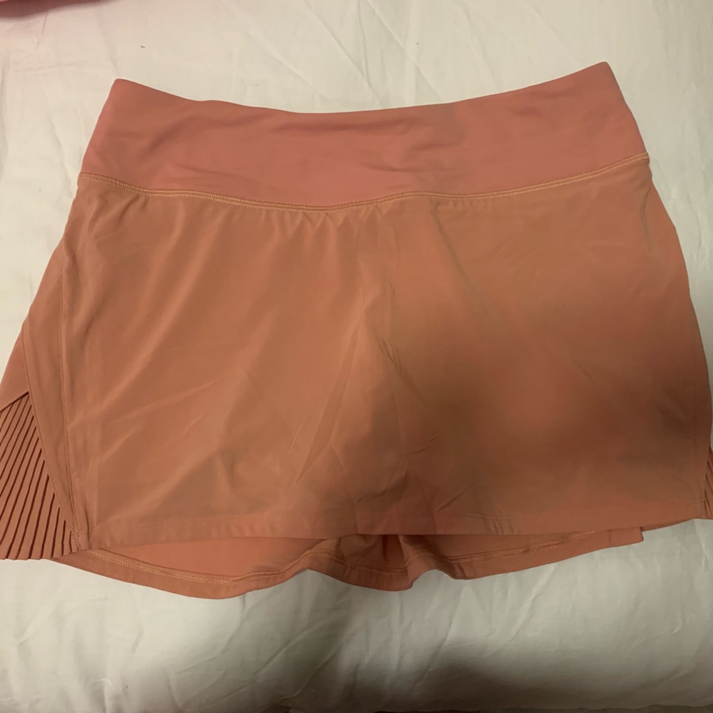 Lululemon peach tennis skirt size 6